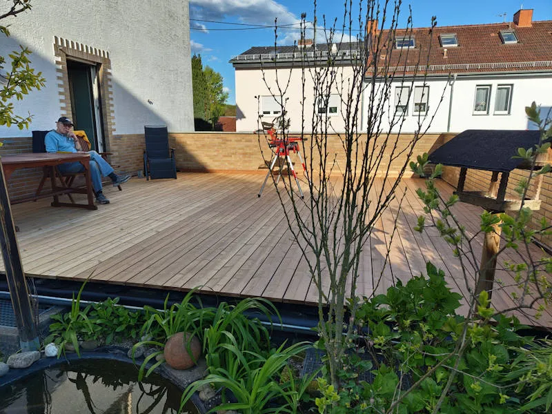 Thermokiefer Terrasse Wiesbaden