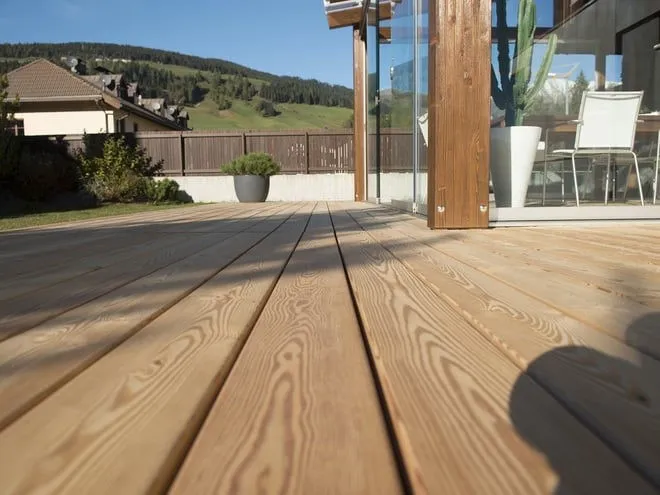 Hochgebirgslärche Terrassendiele TSS 25x140x4000