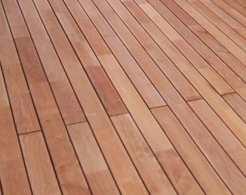 Holzmuster Robinie Terrassendiele TSK 23x118 bombiert