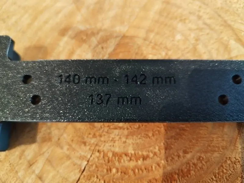 Re-elko Terrassen Bohrschablone 137-142