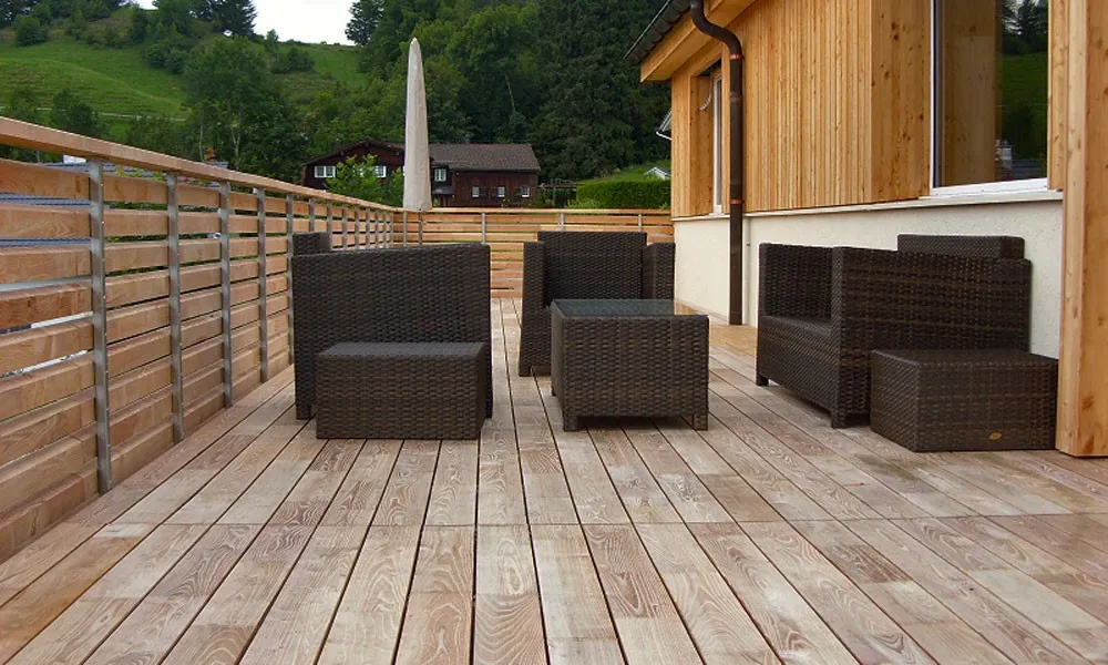 Robinie Terrassendiele TSK 23x118x5000 bombiert
